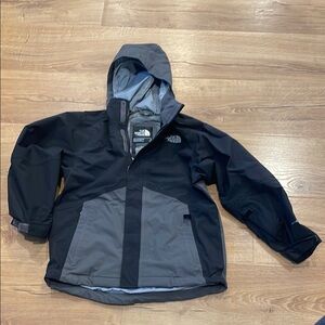 Boys The North Face Boundary Triclimate Dryvent Full Zip Jacket Hooded (y small)